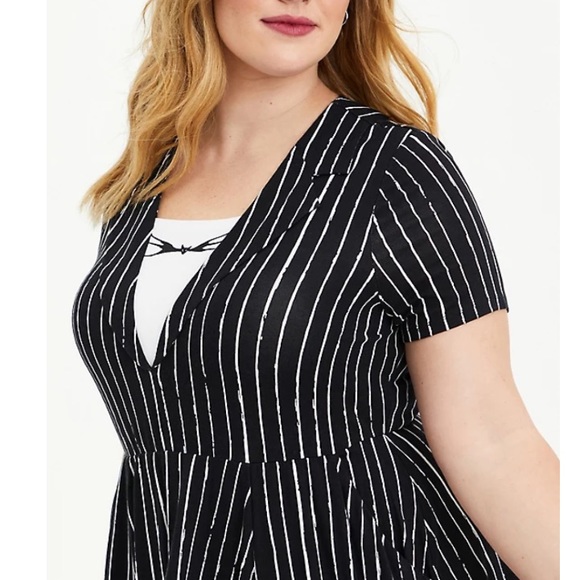 TORRID NWT NIGHTMARE BEFORE CHRISTMAS JACK DRESS - Picture 4 of 7